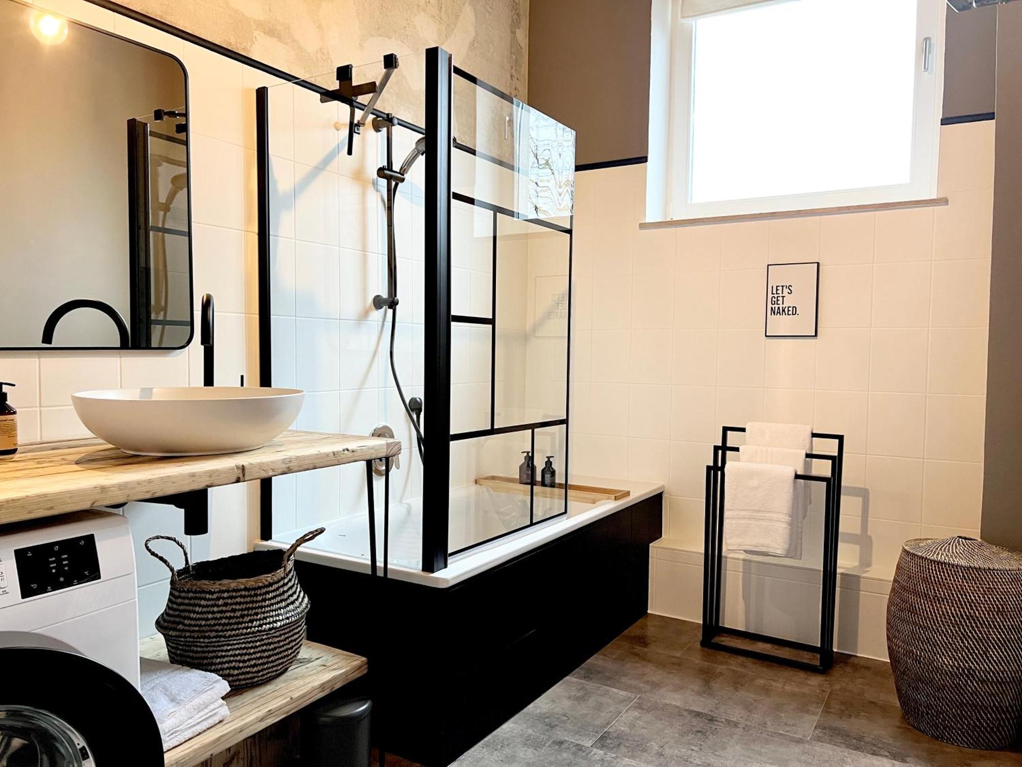 Makers And Rooms Apartment 01 Pauline 110Qm Parkplatz 1-4 Personen 데트몰트 외부 사진